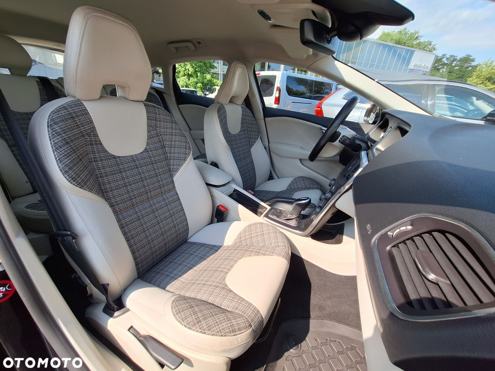 Volvo V40 - 11