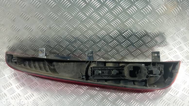 LAMPA PRAWA TYLNA MERCEDES-BENZ VANEO - 2