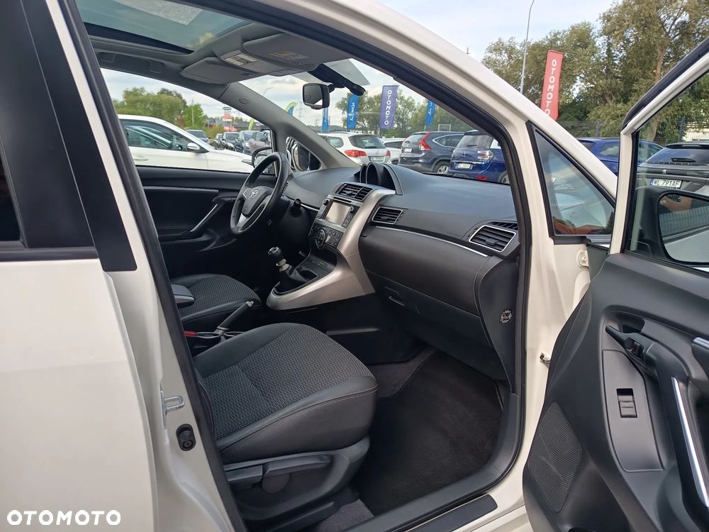 Toyota Verso 1.8 5-Sitzer Executive - 33