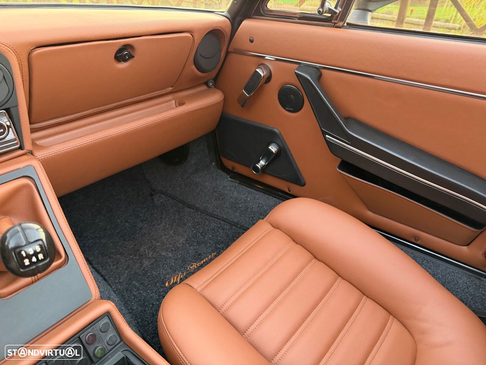 Alfa Romeo Spider 1.6 - 19