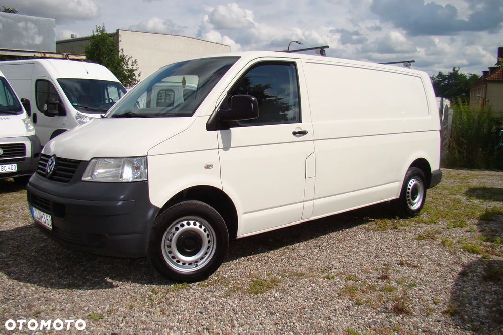 Volkswagen Transporter - 2