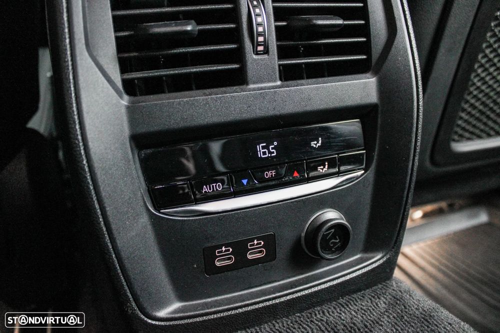 BMW 318 d Line Sport - 9