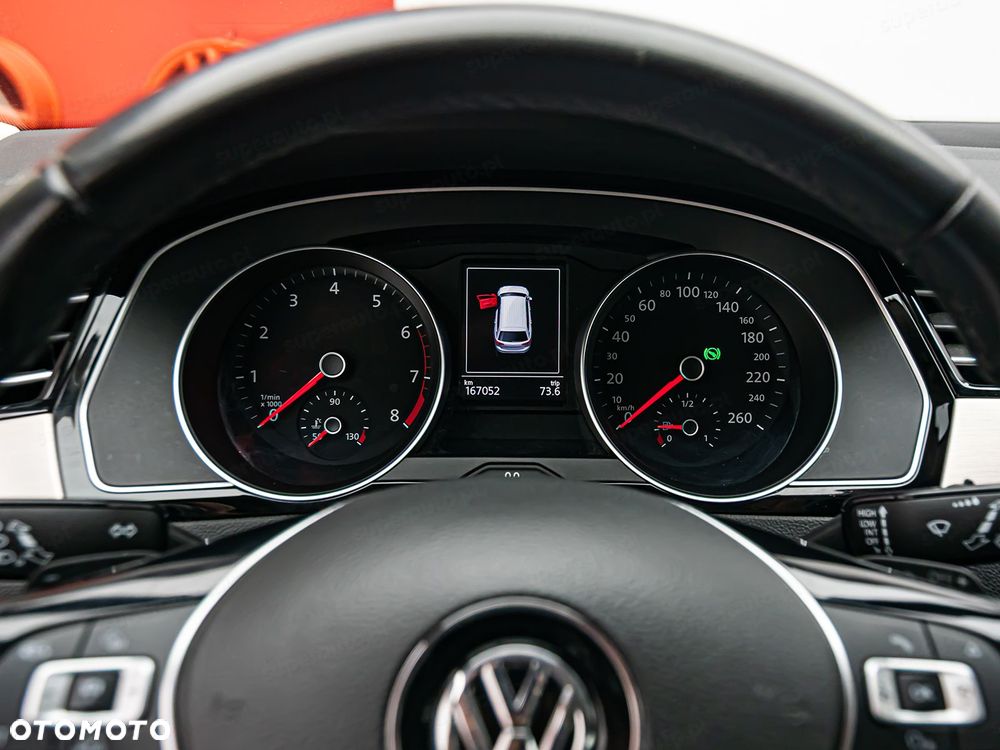 Volkswagen Passat - 14