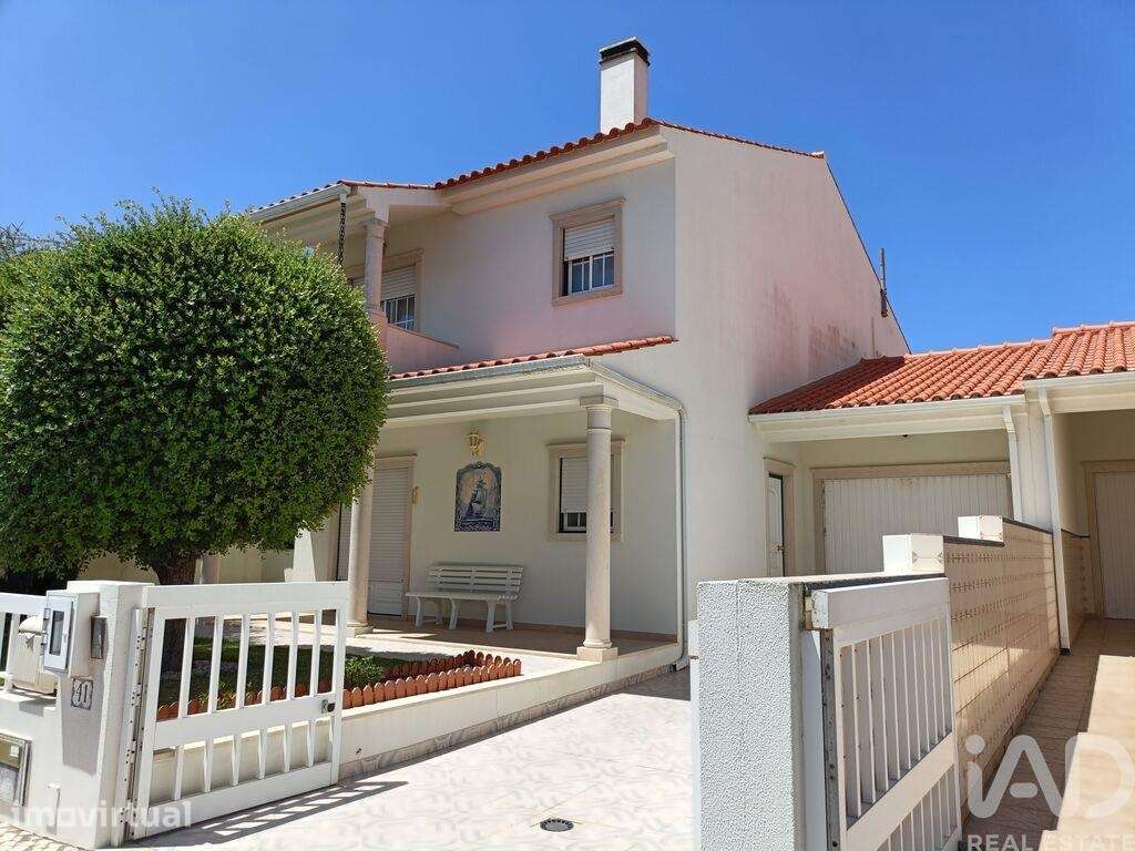 Casa T3 em São Martinho do Porto de 165,00 m2 - Grande imagem: 2/30