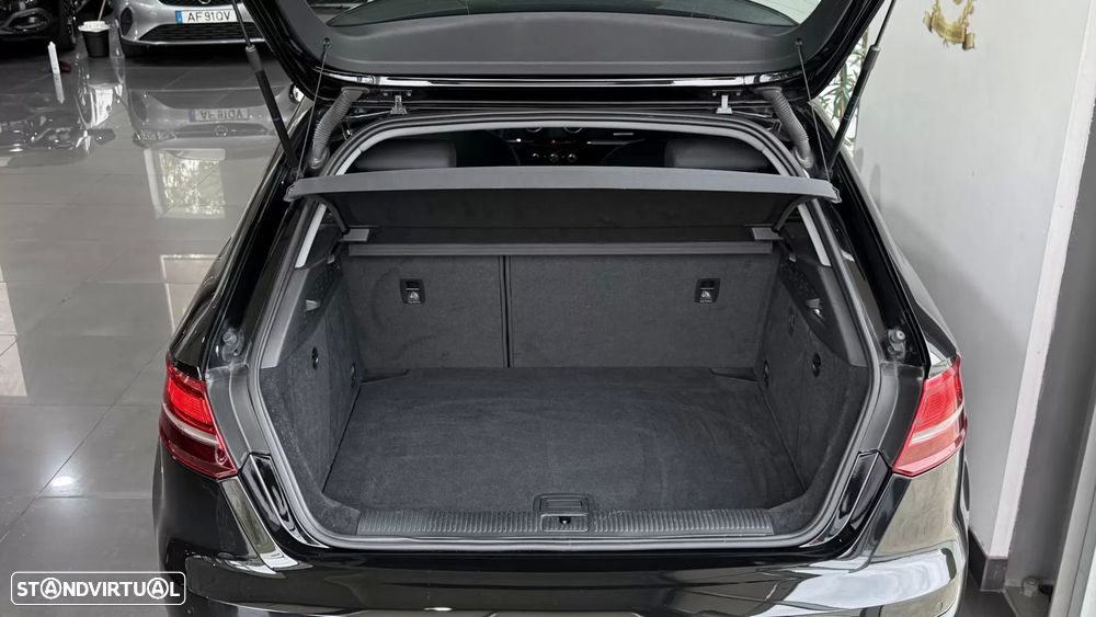 Audi A3 Sportback 2.0 TDI Design - 14