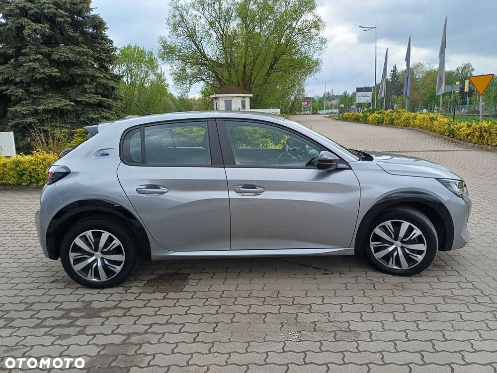 Peugeot 208 - 6