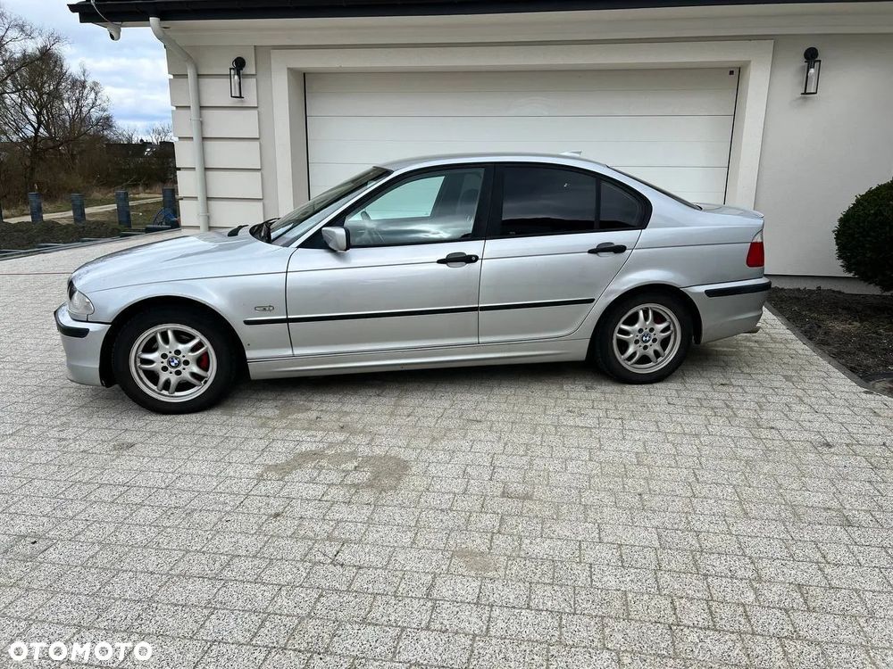 BMW Seria 3 318i - 7