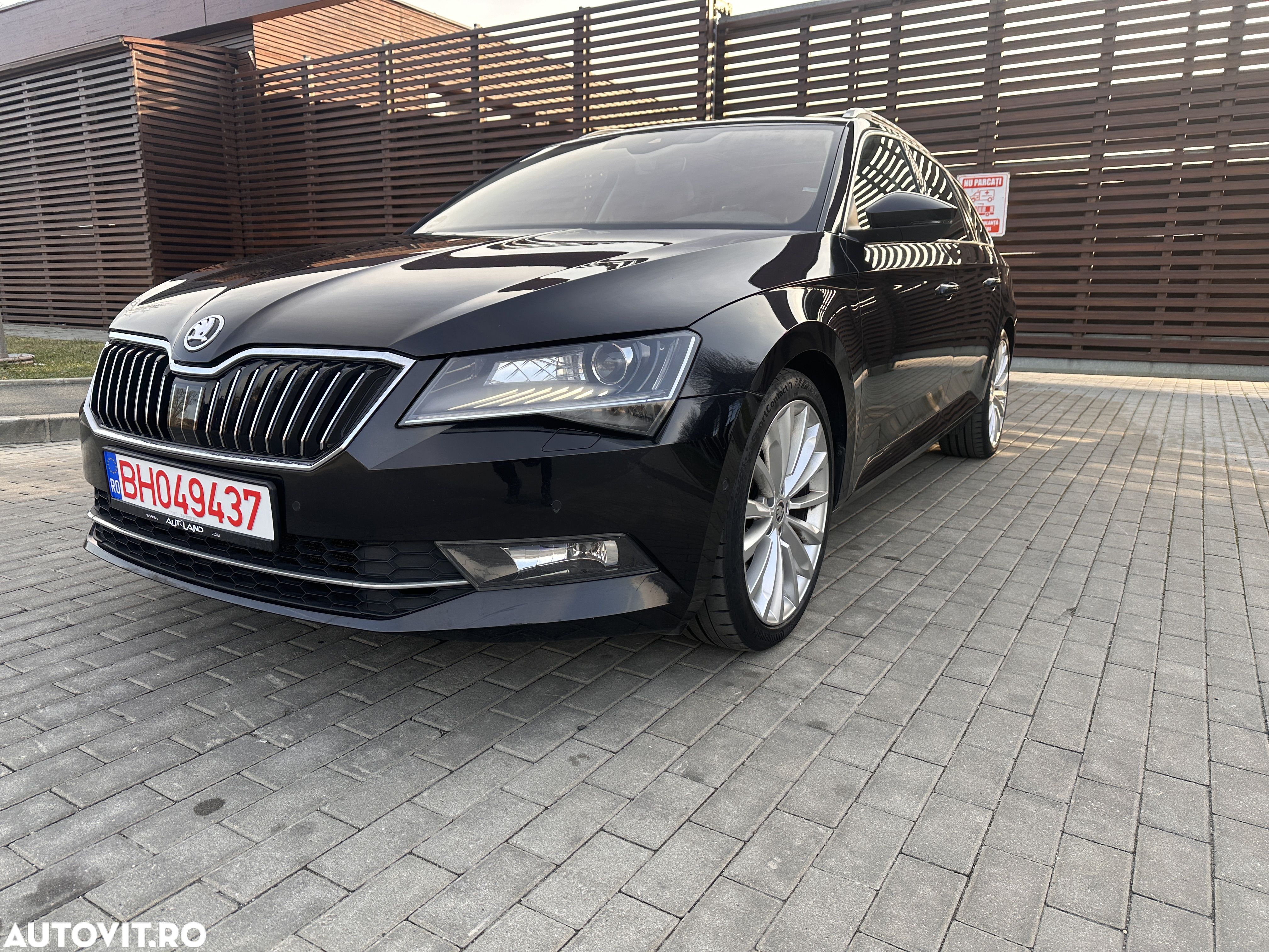 Skoda Superb 2.0 TDI 4X4 DSG Style - 1