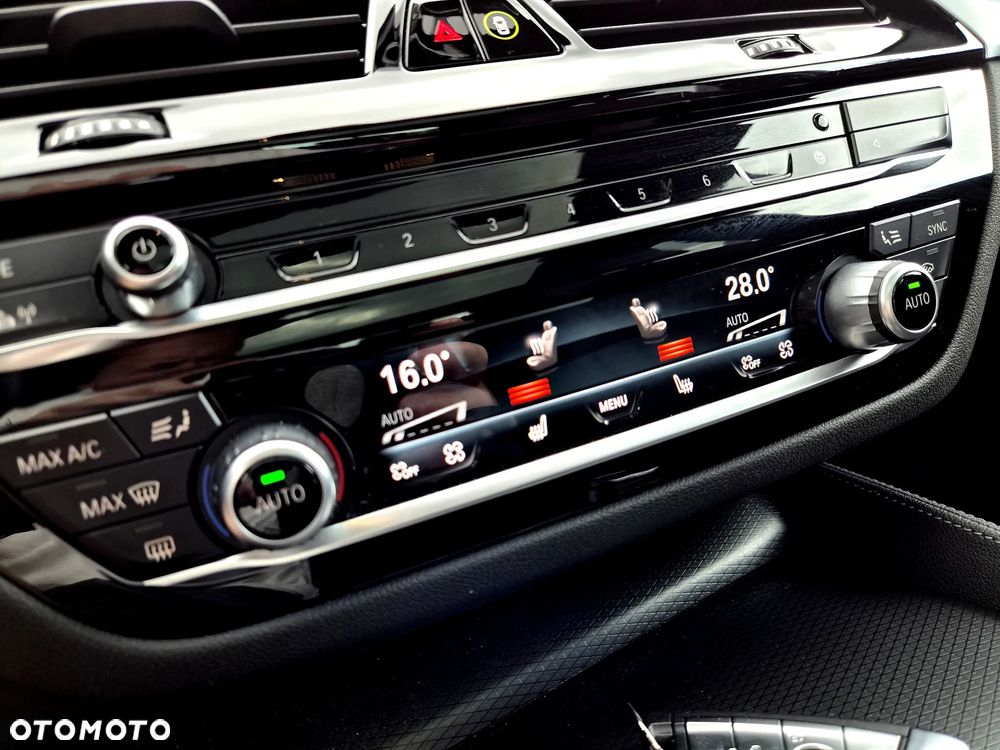 BMW Seria 5 520d xDrive mHEV M Sport Edition - 18