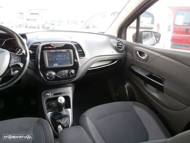 Renault Captur 1.5 dCi Exclusive - 13