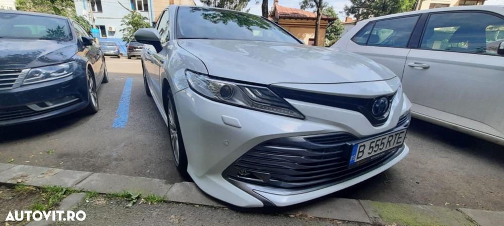 Toyota Camry 2.5 Exclusive - 7