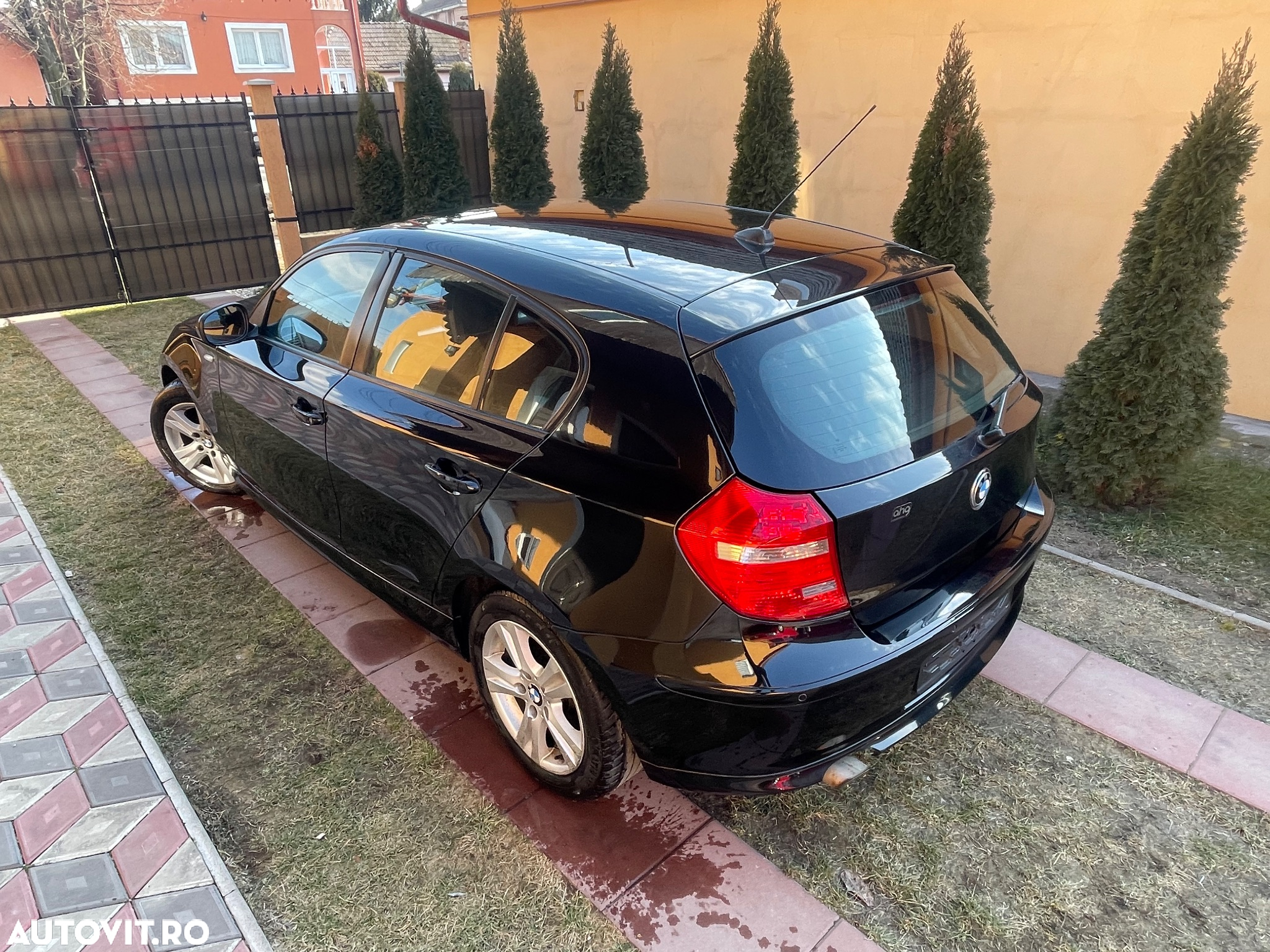 BMW Seria 1 118d DPF - 4