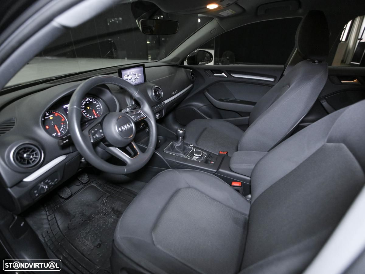 Audi A3 Sportback 30 TDI - 6