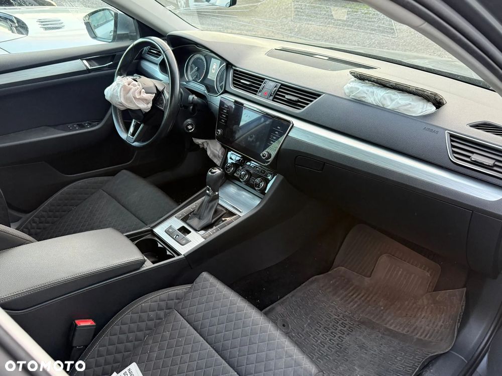 Skoda Superb 2.0 TDI SCR Ambition DSG - 13