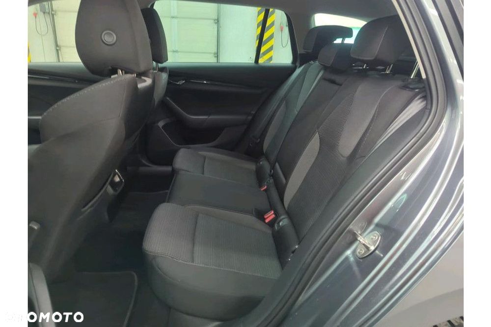 Skoda Octavia - 7