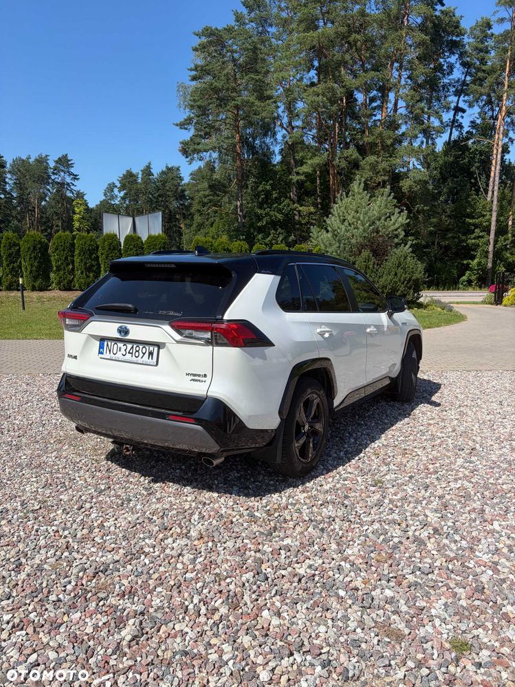 Toyota RAV4 - 4