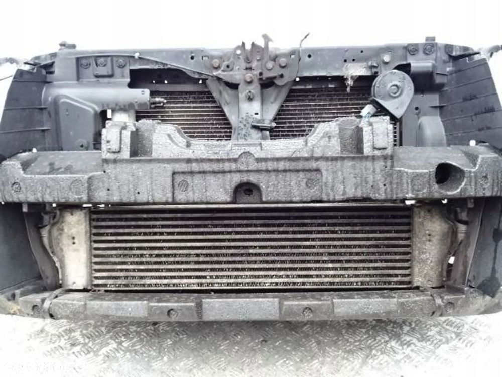 pas przedni chłodnice kpl. nissan qashqai j10 06-10r. 1.5 dci - 11