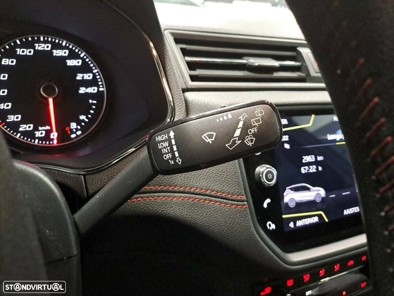 SEAT Arona 1.0 TSI FR - 24