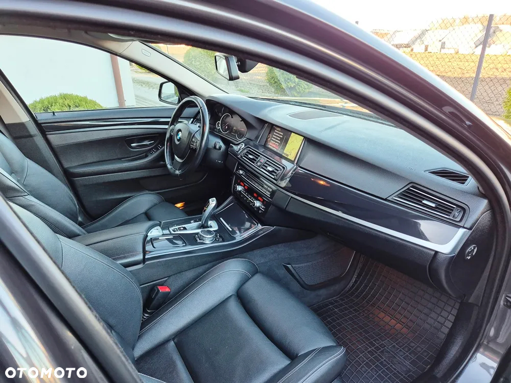 BMW Seria 5 518d Business Edition sport - 12