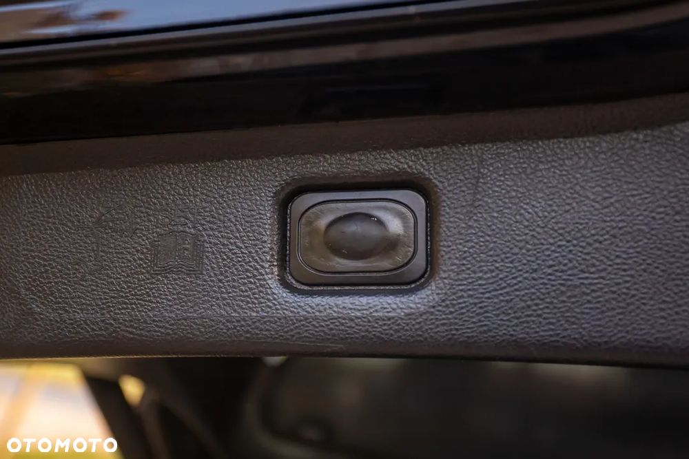 Ford S-Max 2.0 TDCi Titanium PowerShift - 22