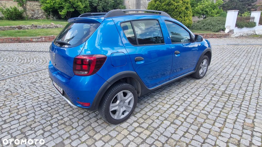 Dacia Sandero dCi 90 S&S Celebration - 10