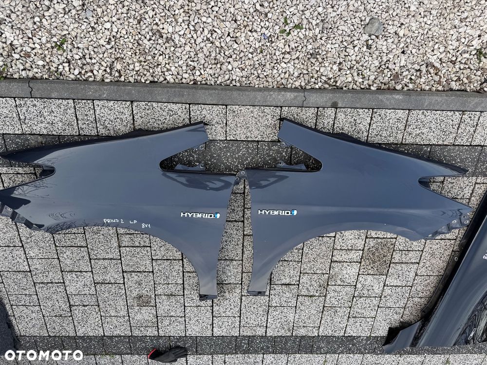 TOYOTA PRIUS III 8V1 BLOTNIK PRZOD PRAWY LEWY - 1