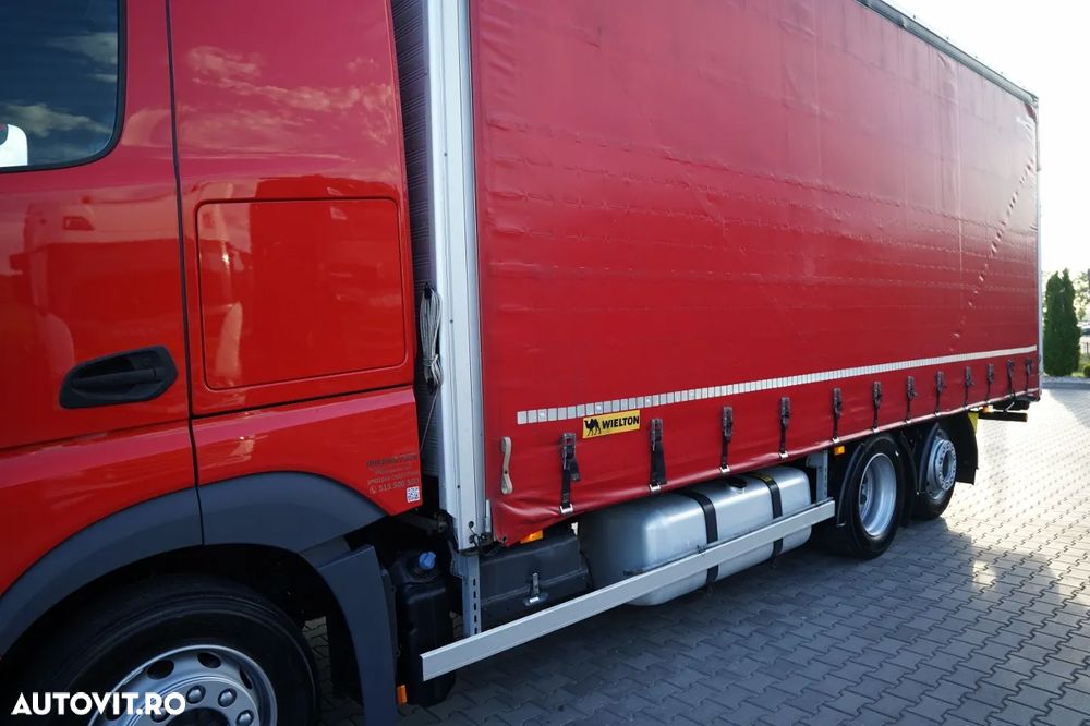 Mercedes-Benz ACTROS 2545 / Prelată culisantă – 7,4 m / Camion rigid / Mega / Plafon liftabil / Prelată ranforsată / 699.000 km / 450 CP / - 10
