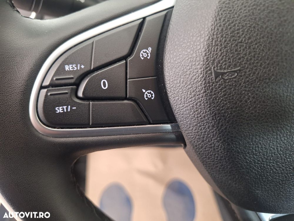 Renault Megane TCe 140 EDC GPF Equilibre - 29