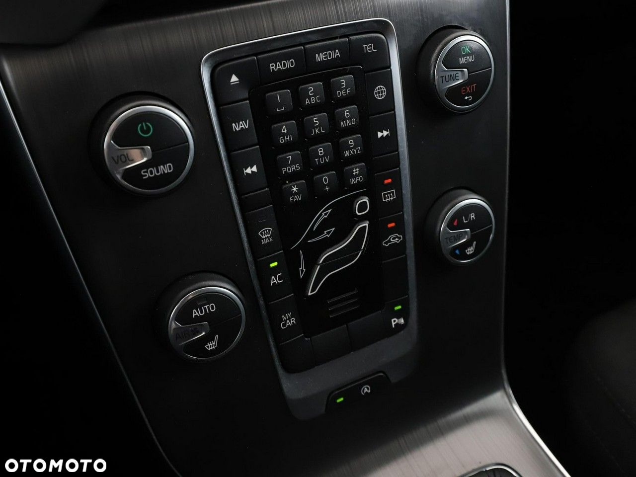 Volvo V40 T2 You - 27