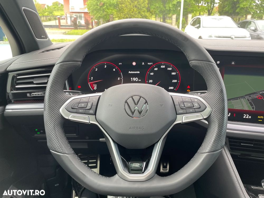 Volkswagen Touareg V6 TDI 4MOTION R-Line - 34