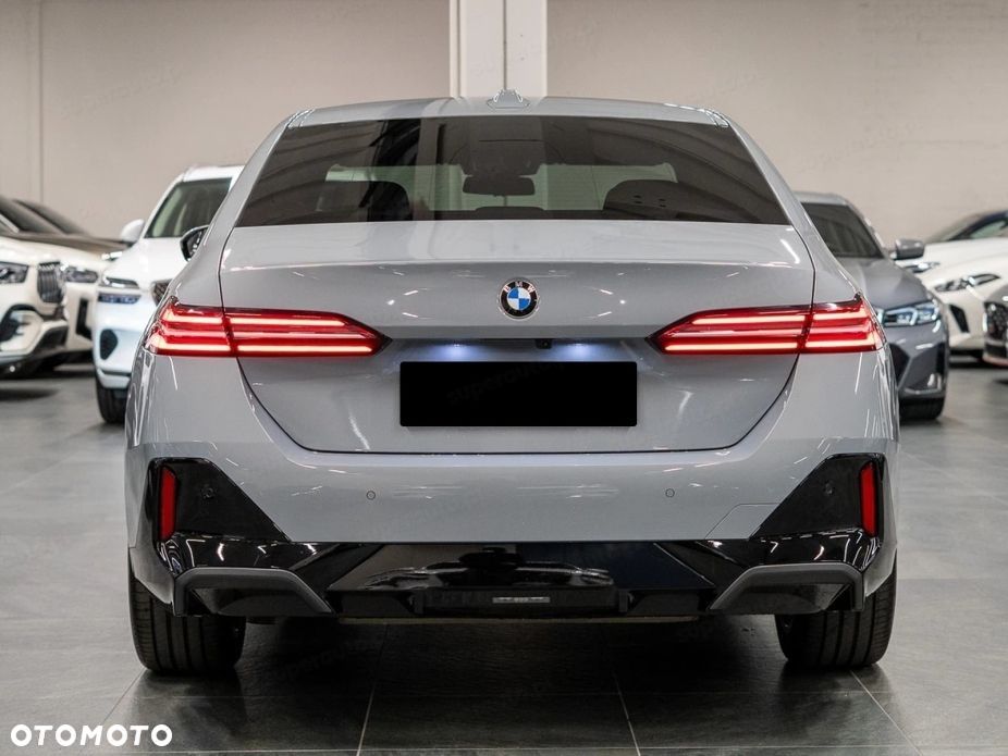 BMW Seria 5 520d xDrive mHEV M Sport - 7