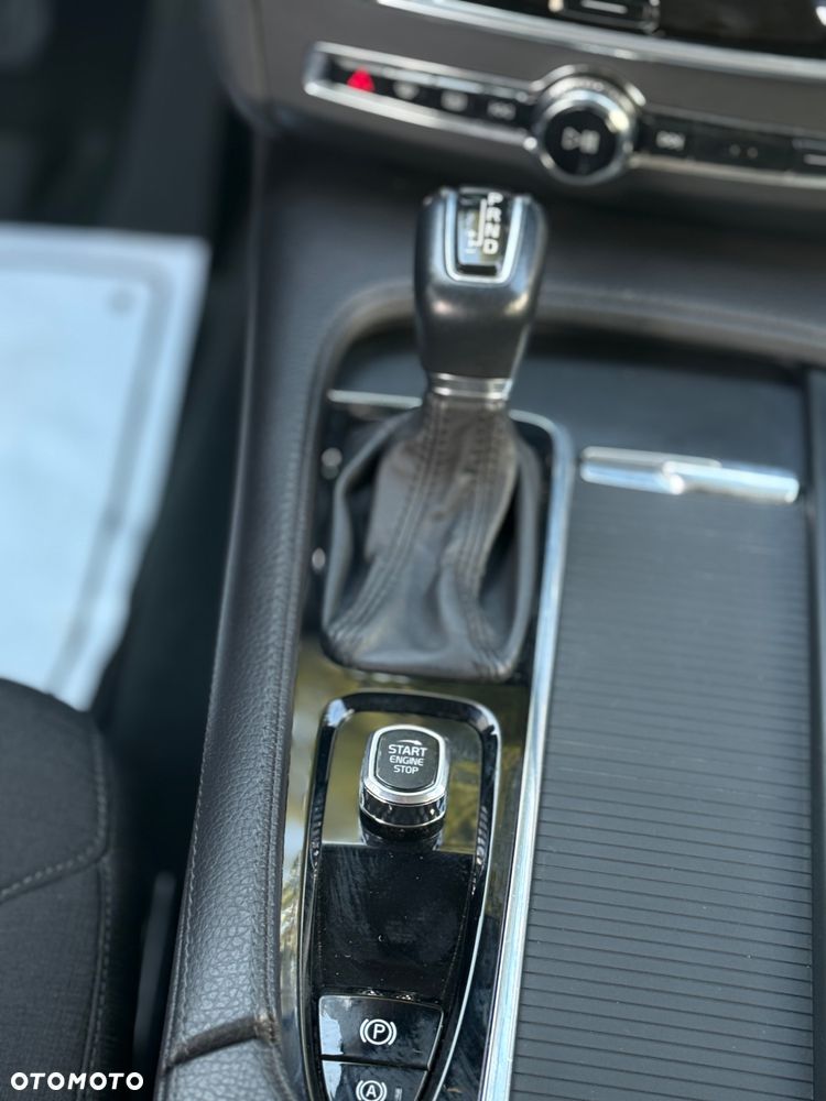 Volvo V90 D3 AWD Geartronic Momentum - 29
