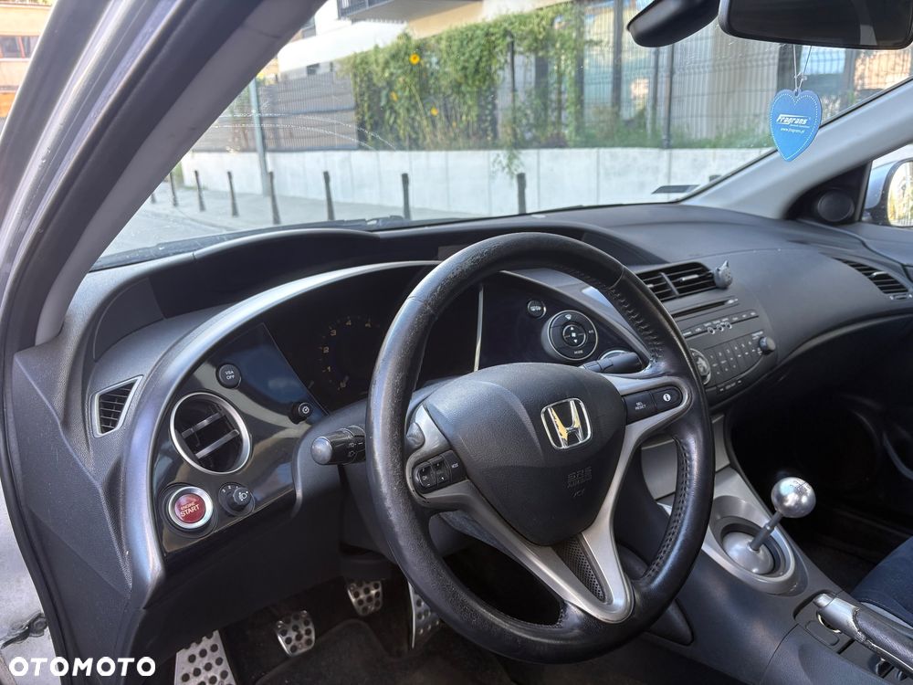 Honda Civic 1.4 Comfort - 17