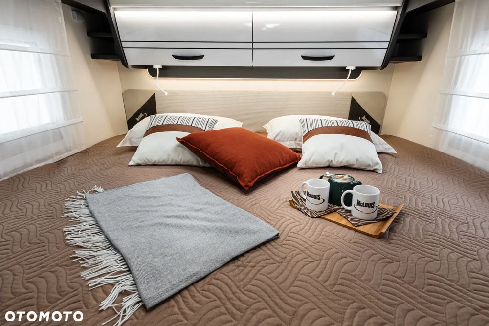 McLOUIS MC4 373 - 5 osobowy - 20