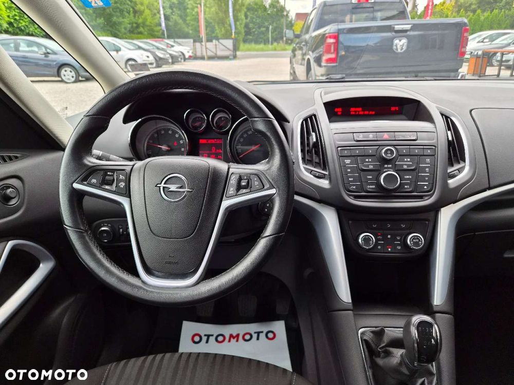Opel Zafira - 27