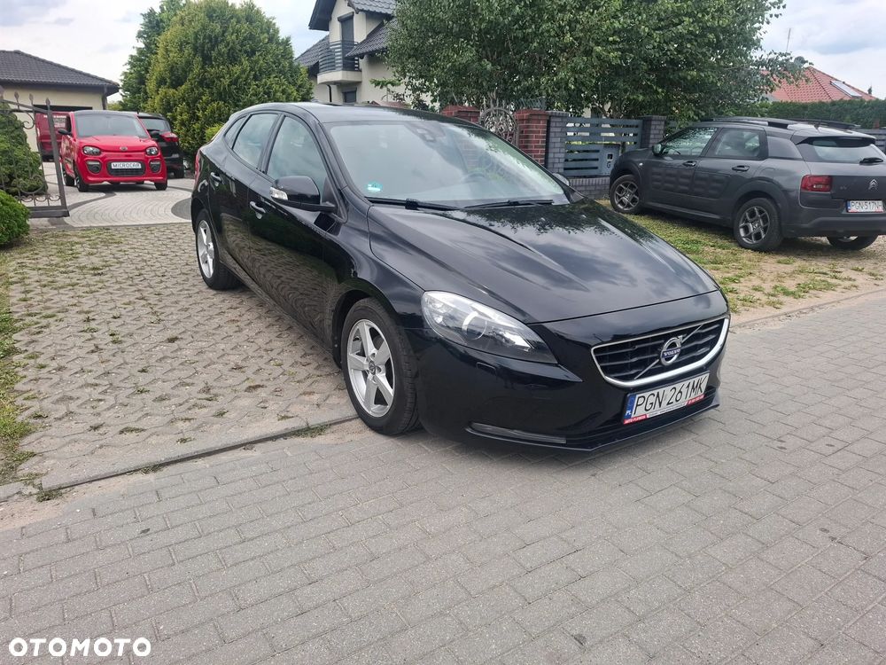 Volvo V40 D2 - 9