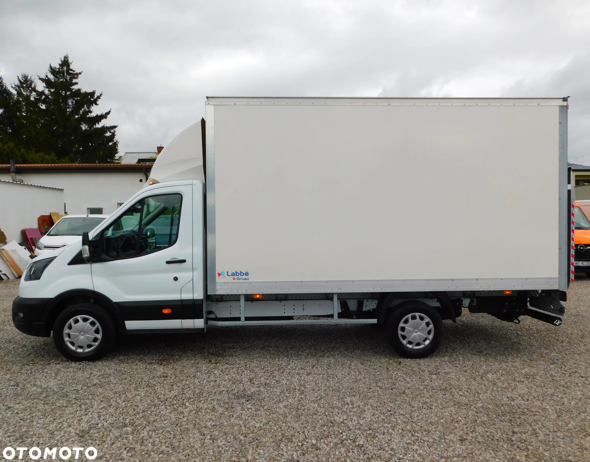 Ford Transit - 13