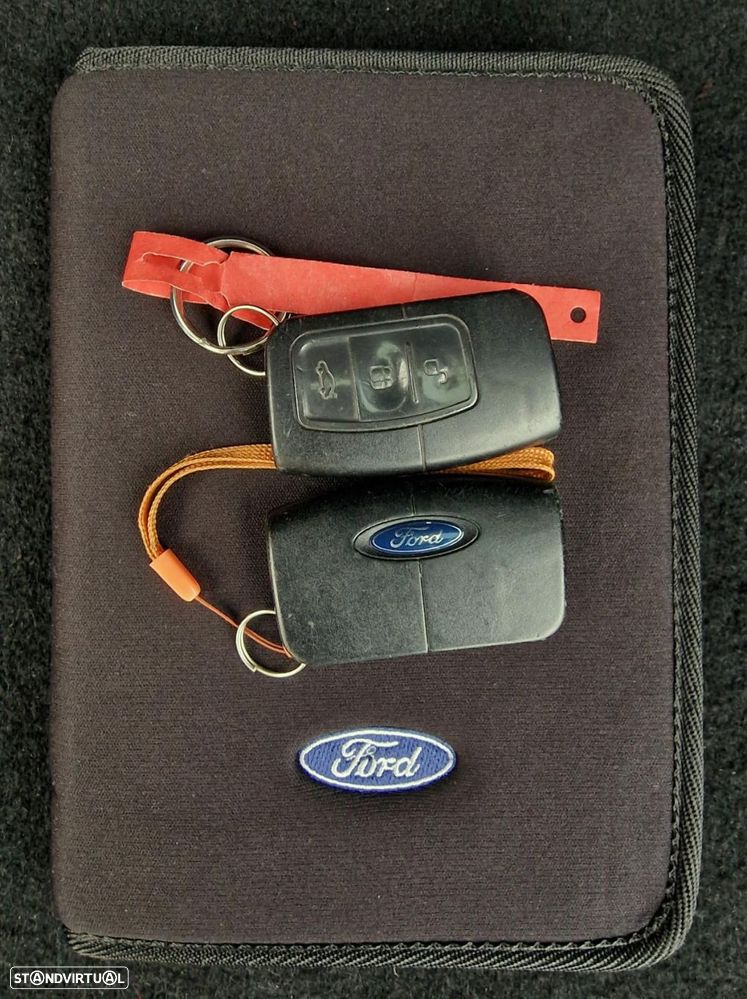 Ford Kuga 2.0 TDCi Titanium - 25