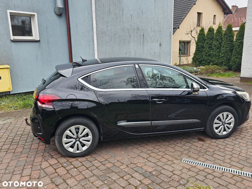 Citroën DS4 HDi 165 SoChic - 13