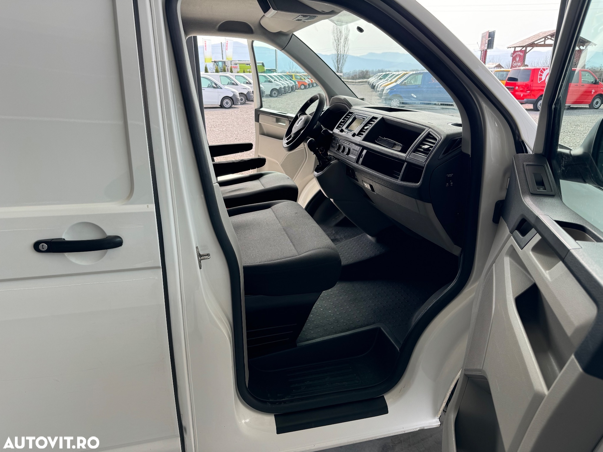 Volkswagen Transporter - 15