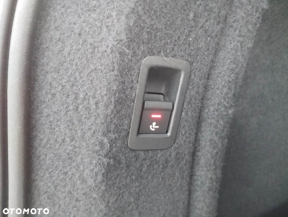 Audi A4 Avant 40 TFSI S tronic - 20