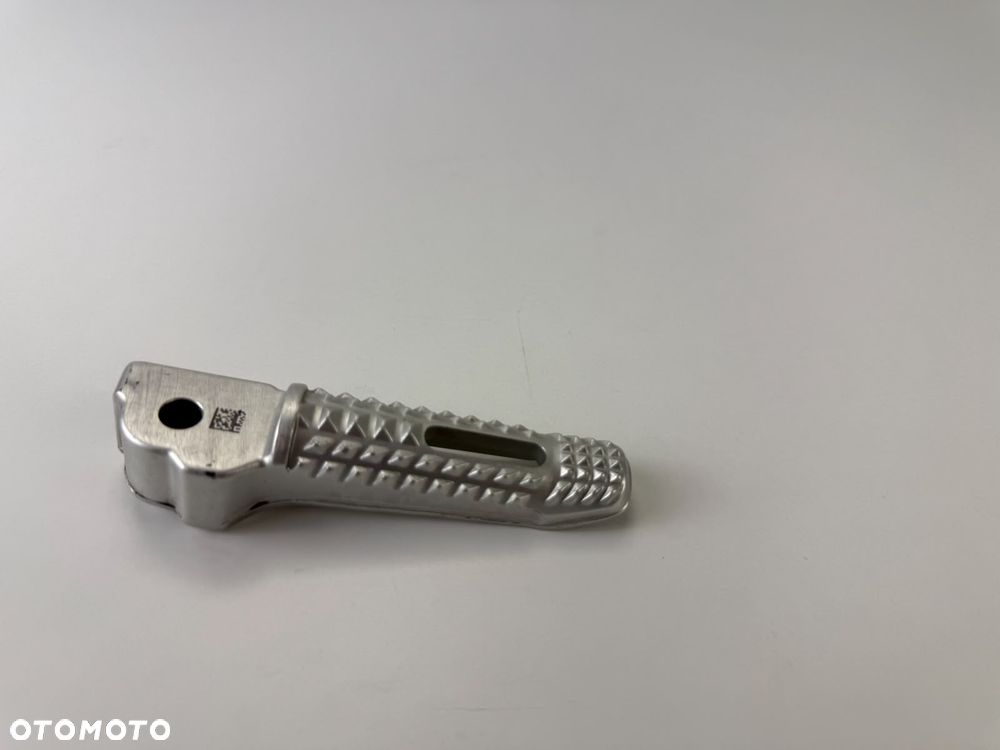 Podnóżek tylny prawy BMW S1000RR K67 2019+ - 6