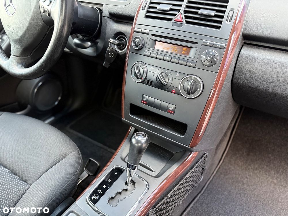 Mercedes-Benz Klasa A 150 Autotronic Elegance - 27