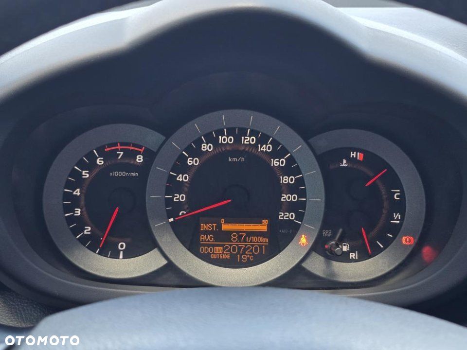 Toyota RAV4 - 27