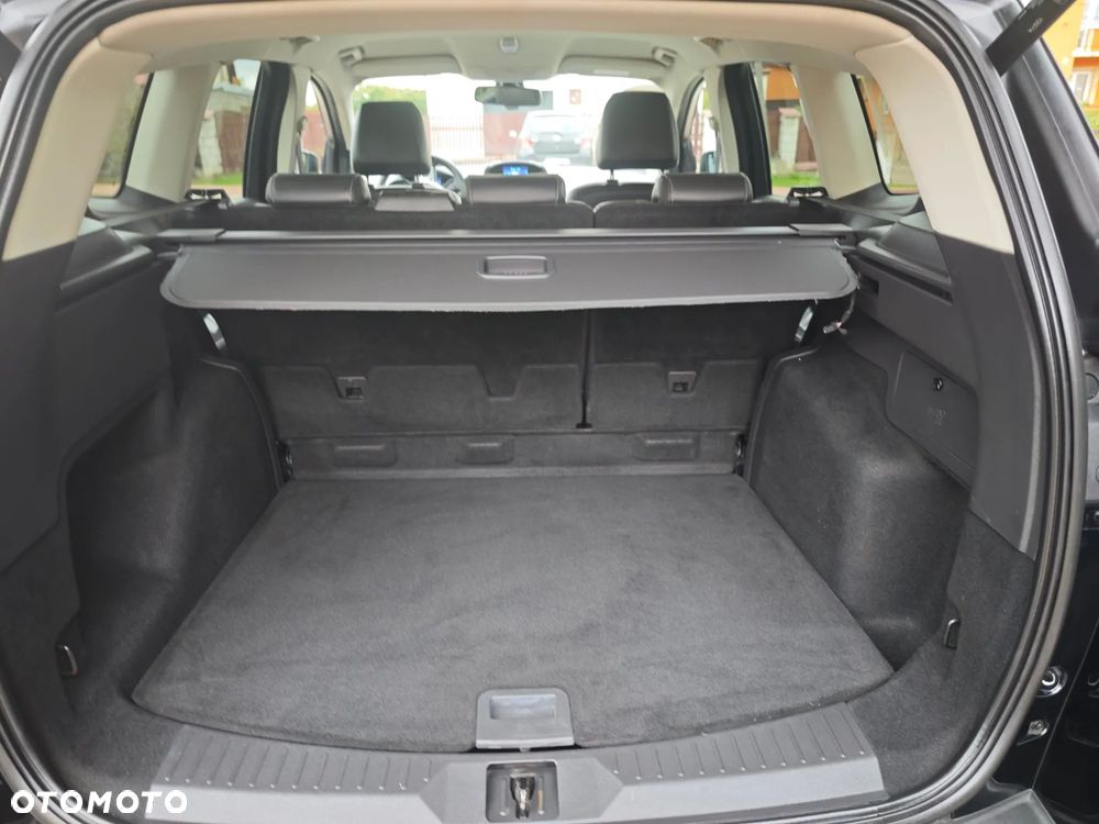 Ford Kuga 2.0 TDCi 2x4 Titanium - 9