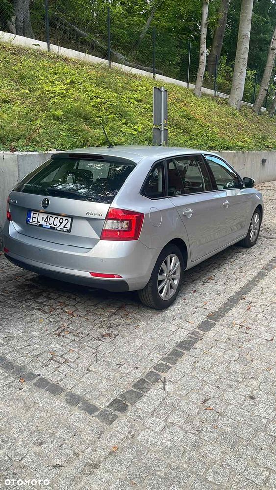 Skoda RAPID Spb 1.4 TDI DPF Ambition DSG - 15