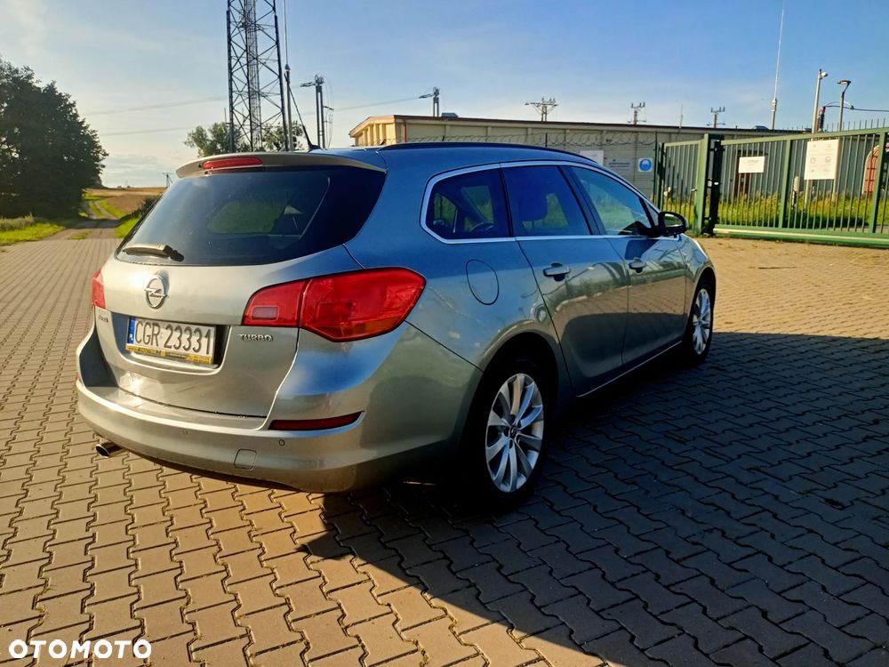 Opel Astra 1.4 T Cosmo - 6