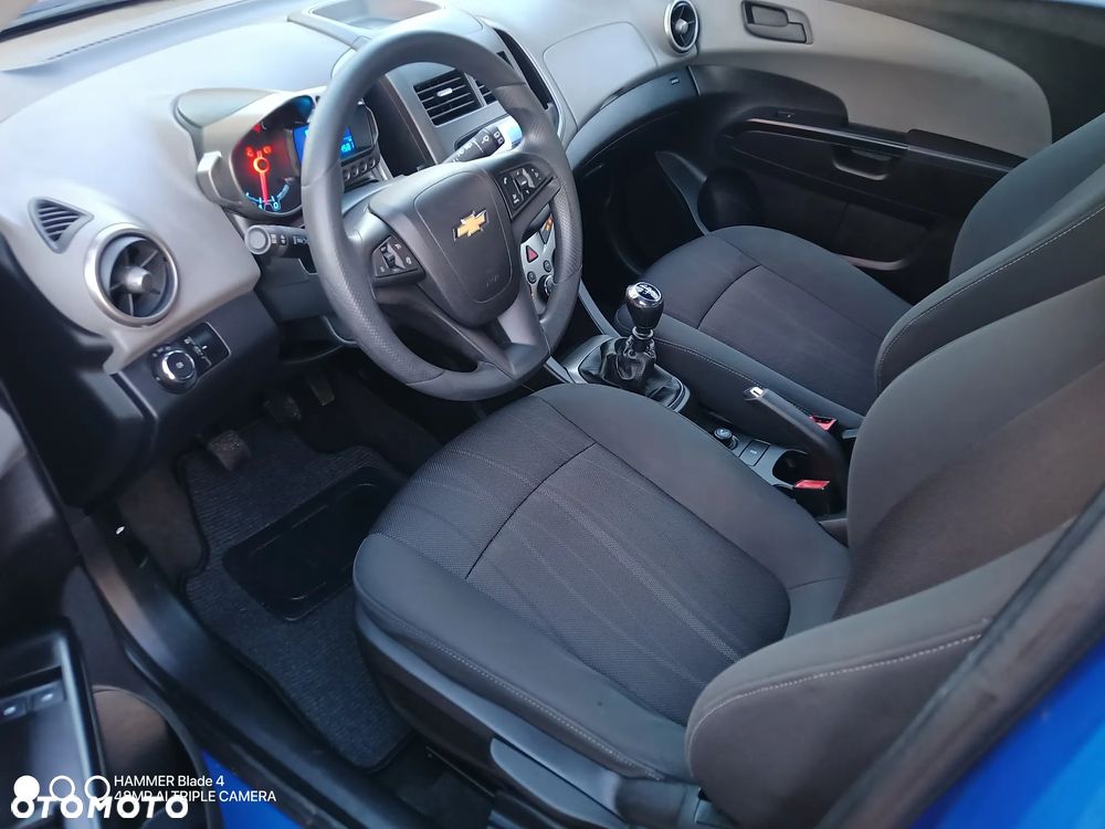 Chevrolet Aveo 1.2 LT - 17