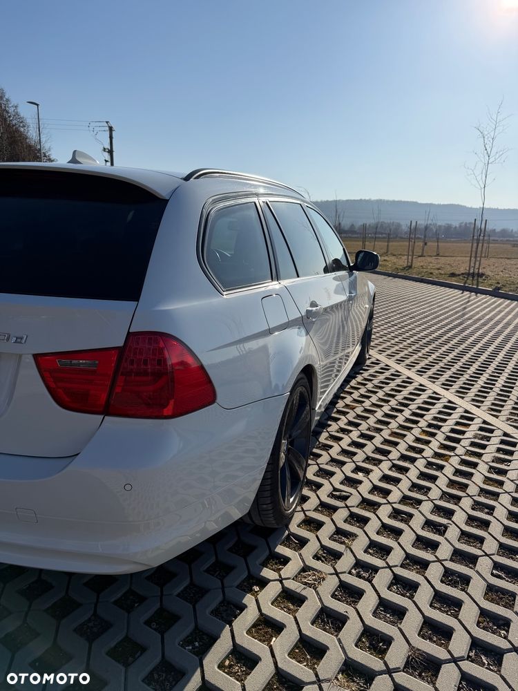 BMW Seria 3 320d - 14