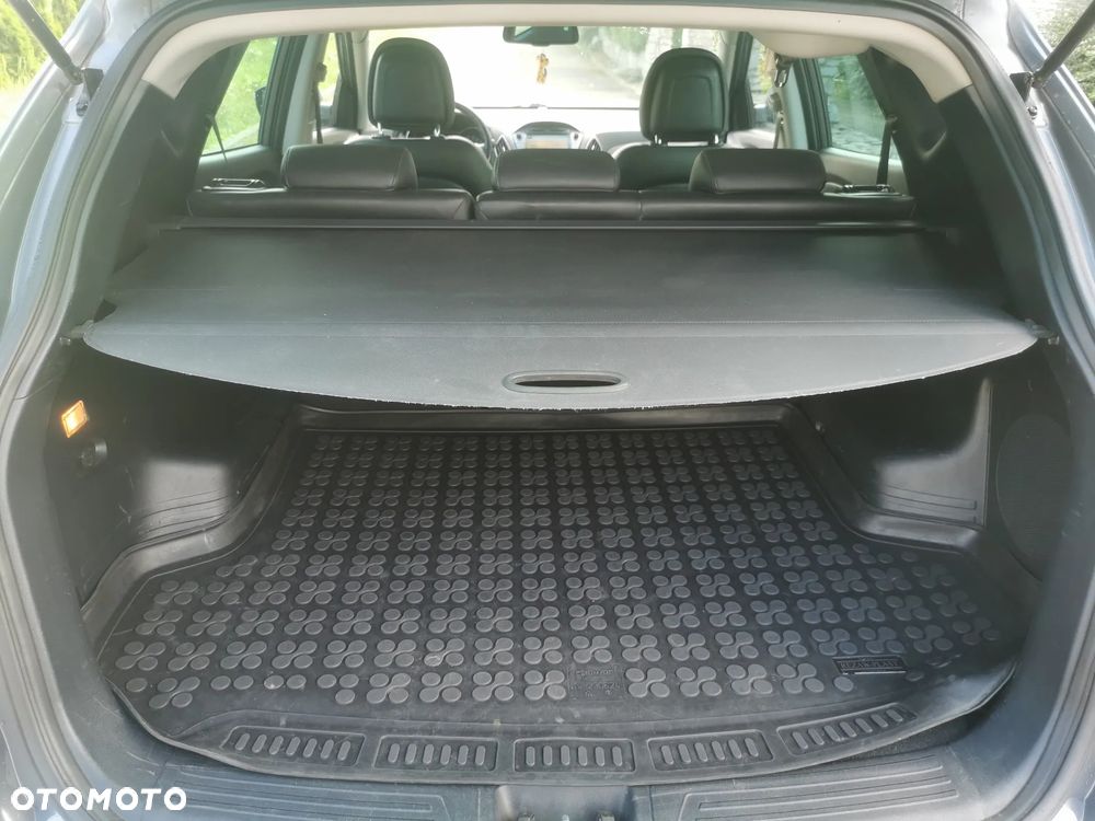 Hyundai Tucson 2.0 CRDI 4WD Automatik Premium - 11